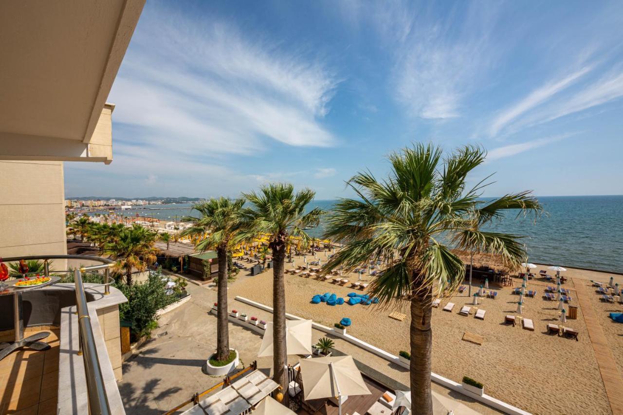 Galante Hotel Драч Екстериор снимка