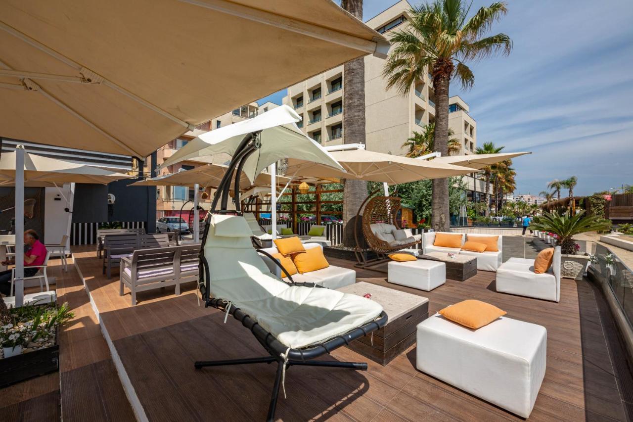 Galante Hotel Драч Екстериор снимка