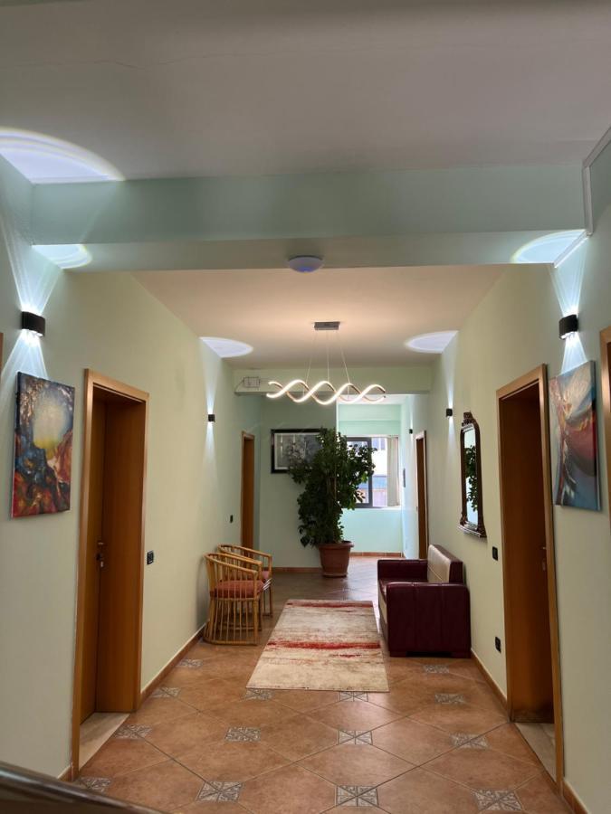 Galante Hotel Драч Екстериор снимка