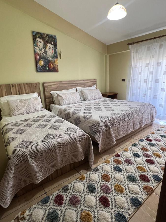Galante Hotel Драч Екстериор снимка
