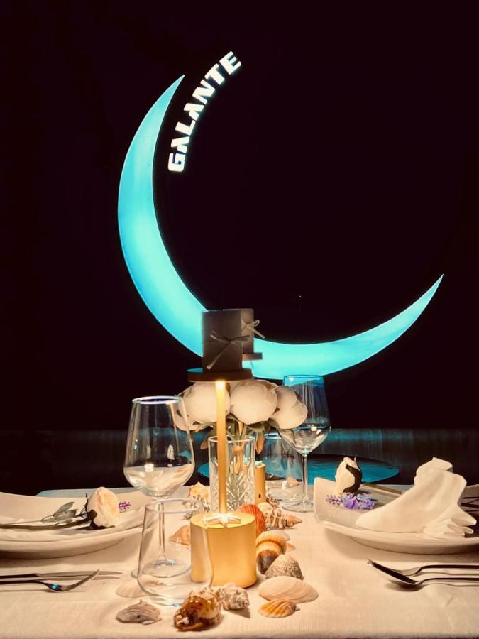 Galante Hotel Драч Екстериор снимка