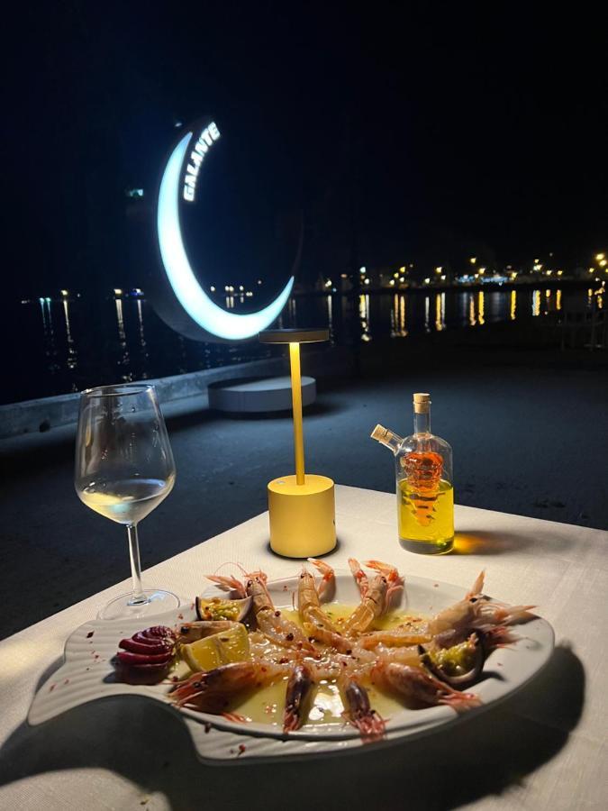 Galante Hotel Драч Екстериор снимка