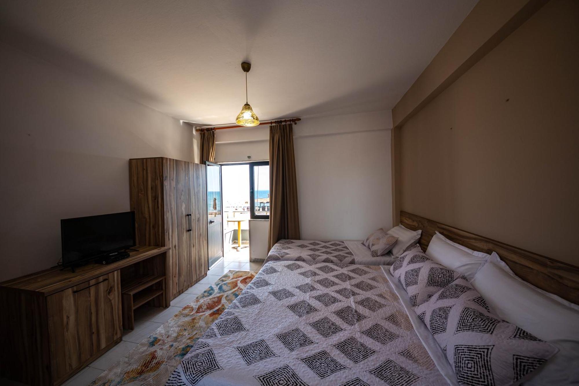 Galante Hotel Драч Стая снимка